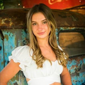 Meet your Posher, Ansley